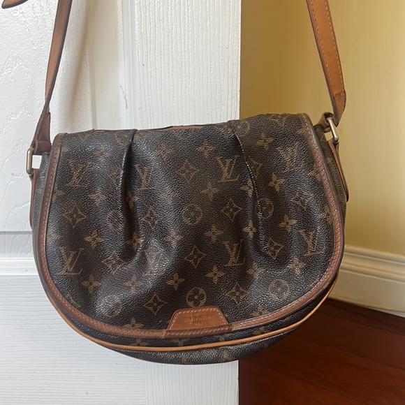 Authentic Louis Vuitton crossbody Bag! - Picture 3 of 6